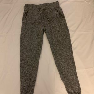 Women’s joggers